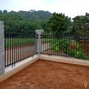 廣州小區(qū)圍墻護(hù)欄別墅庭院圍墻護(hù)欄社區(qū)圍墻護(hù)欄學(xué)校廠區(qū)護(hù)欄大量現(xiàn)貨廠家直銷(xiāo)