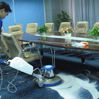 深圳龙岗地毯清洗保洁价格多少怎么收费