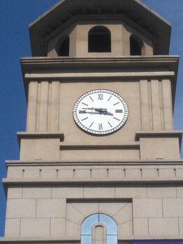 的钟塔大型钟表