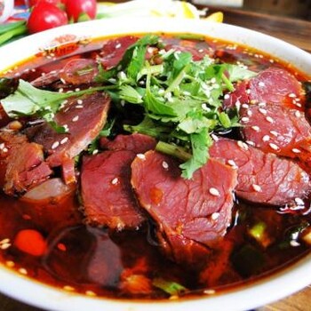 河北石家莊現(xiàn)貨牛肉香精，適用于各類需要增加牛肉口感及香氣的食品