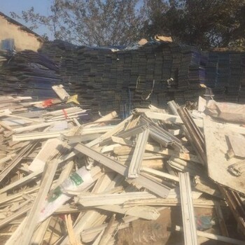 湖北武汉求购PVC集成板破碎料并出售各种硬质PVC磨粉料