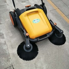 手推式掃地車無動力雙刷掃地機手推式掃地機圖片