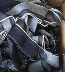 浙江台州求购大量化纤牛仔布碎，各种漂白化纤布碎等