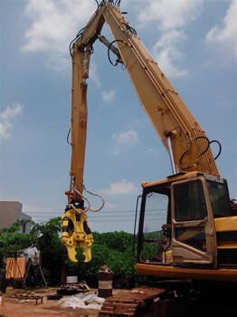 卡特挖掘机加长臂卡特拆楼臂CAT330高清图片高清大图