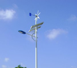 海拉尔风力发电机造价多少钱，风光互补太阳能500W，太阳能发电系统