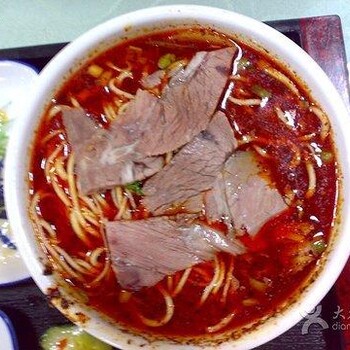 康师傅牛肉面，忠于品质，陷于颜值