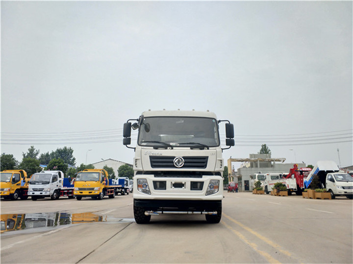 防城港东风66六驱消防水罐车,东风66康明斯消防水罐车价格东风六驱越野消防洒水车