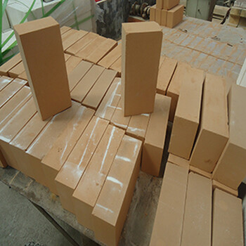 巩义硅藻土保温砖生产厂家耐火砖的特性