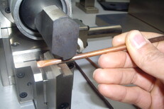 太阳能紫铜管焊接机、超音波紫铜管密封焊切设备图片0