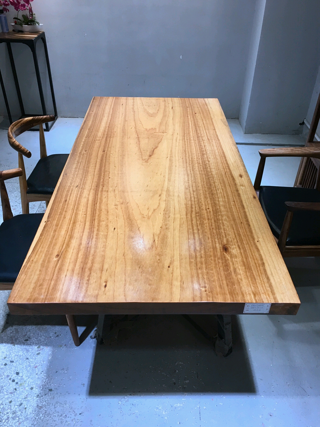 河南安陽(yáng)奧坎原木大板的用途