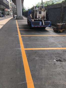 划线施工队公司，广州停车场车位热熔画线