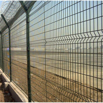 巨人供应机场护栏网安全防护网围墙护栏网厂家欢迎来电咨询