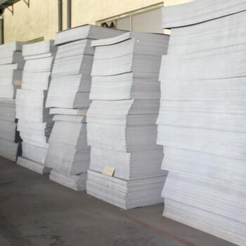 厂家生产PVC板白色高密度PVC板PVC砖托班