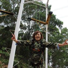 嘉和天诚拓展学院高空单杠