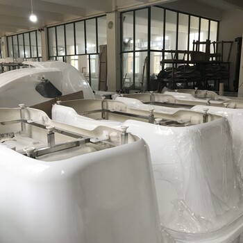 重庆浴缸厂家三角形按摩冲浪浴缸1.35米小户型浴盆家用浴缸