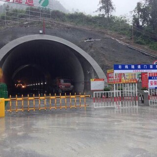 淮南公路隧道人员定位系统淮南穿山隧道施工定位考勤图片3