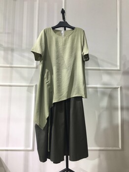 广州品牌女装折扣店网广州品牌女装尾货批发广州品牌女装走份统衣服饰