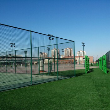 长治足球场围网表面处理方式体育场围网