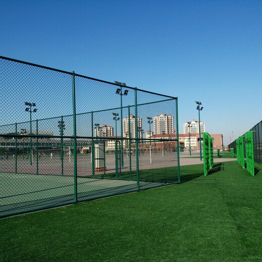 阿拉善盟足球场围网可以根据图纸定做体育场围网