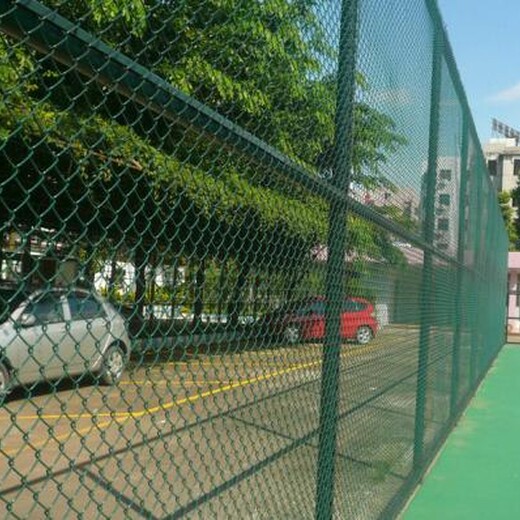 滨州组装式体育场围网厂家报价体育围栏