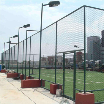 石家庄足球场围网表面处理方式球场围网