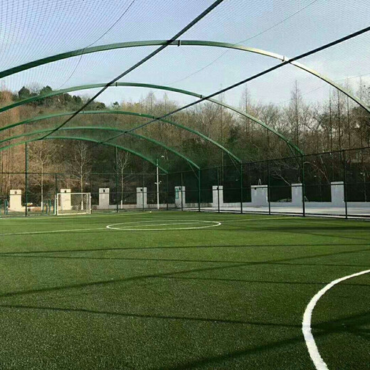 上海足球场围网表面处理方式体育围栏
