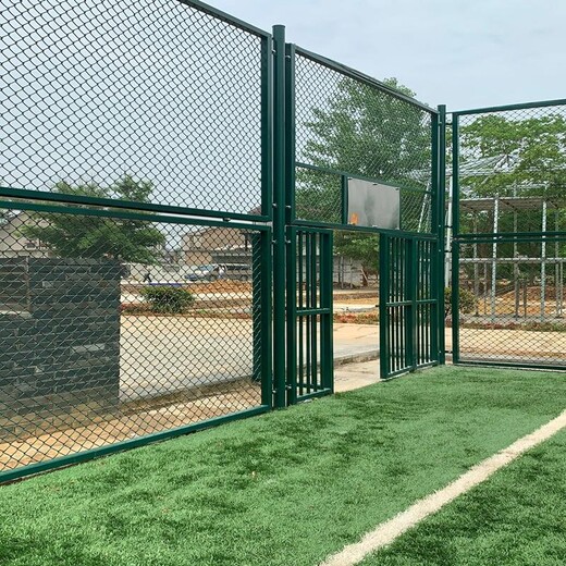 静海组装式体育场围网表面处理方式体育围栏
