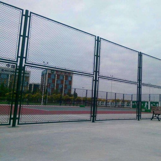 扬州组装式体育场围网表面处理方式运动场围网