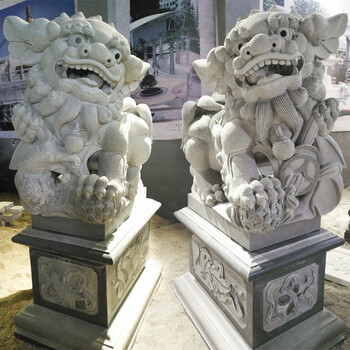 惠安石雕獅子精雕獻(xiàn)錢獅