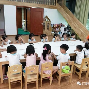 汇爱德幼稚园招生，学位提前预定，体验式教育，户外活动