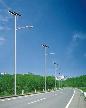 厂家批发定制30W农村太阳能路灯
