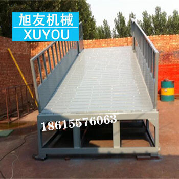 養(yǎng)殖場(chǎng)卸豬臺(tái)電動(dòng)液壓卸豬升降臺(tái)牲畜裝卸升降機(jī)養(yǎng)殖場(chǎng)電動(dòng)裝豬臺(tái)