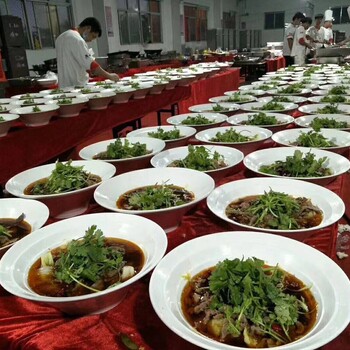 深圳厨师上门包办围餐碟菜大盆菜，菜品好，平民化消费价格