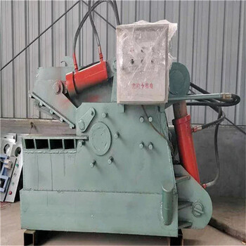 鱷魚剪鐵機