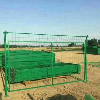 护栏网锌钢护栏养殖围网的护栏网厂家