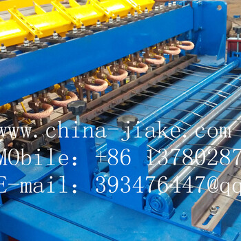 河北佳科全自動護(hù)欄網(wǎng)排焊機球場護(hù)欄網(wǎng)排焊機