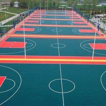 泰州室外篮球场拼装地板+维护怎样选择