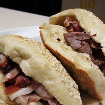 潼關(guān)肉夾饃怎么做潼關(guān)肉夾饃培訓(xùn)石老磨保定潼關(guān)肉夾饃培訓(xùn)