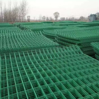 道路圈地隔離安全防護雙邊絲護欄網(wǎng)公路鐵絲防撞雙邊絲護欄