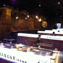 湖南贵州江西塑石假山假树大门木纹栏杆施工队伍图片