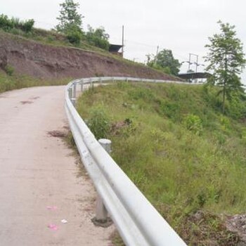 德宏陇川县道路护栏防撞包安装