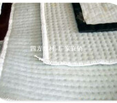 泰安四方建材服务完善，长期供应各种规格膨润土防水毯
