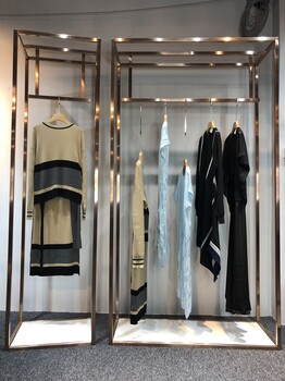深圳設(shè)計(jì)師品牌女裝，撿子家品牌折扣女裝批發(fā)，個(gè)性原創(chuàng)設(shè)計(jì)款