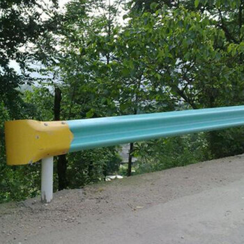 公路护栏板供应商开封圣高交通定做喷塑护栏板