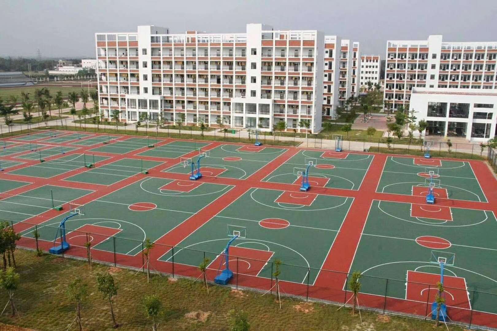 四川内江市硅pu篮球场施工一平方米多少钱