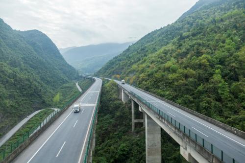 黄山哪里有写可行报告/拿地用的黄山