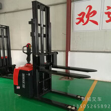 成都3吨站立式电动叉车价格图片
