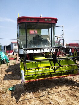 多功能大型玉米秸秆收割机牧草收获靑储机棉杆青贮回收机