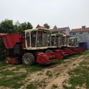 多型號(hào)自走式青儲(chǔ)機(jī)多功能玉米秸稈青儲(chǔ)收割粉碎機(jī)廠家