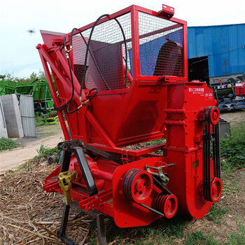 拖拉机带秸秆回收机玉米秸秆粉碎收获机二次除尘回收机视频